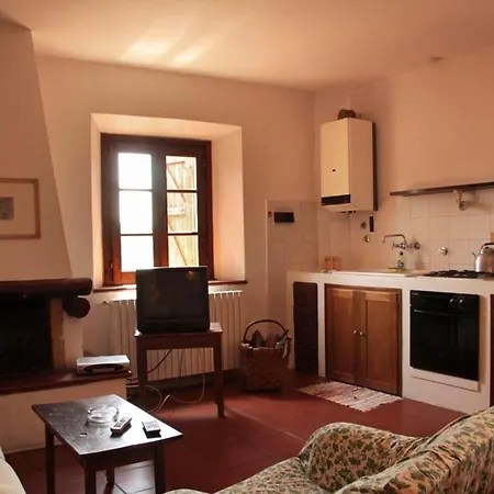 Brucianesi Sleeps 4 Pool Wifi T763518 Lejlighed Camaione